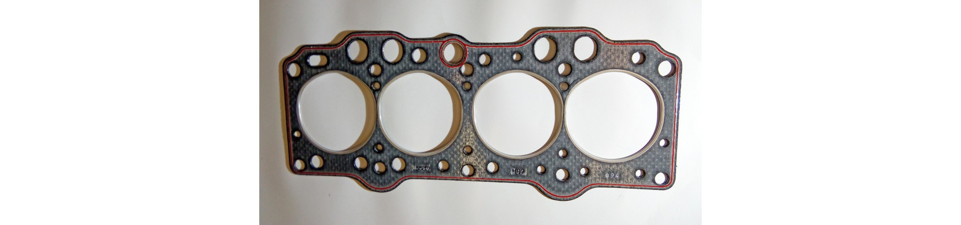 Motor tesnenia pod hlavy valcov